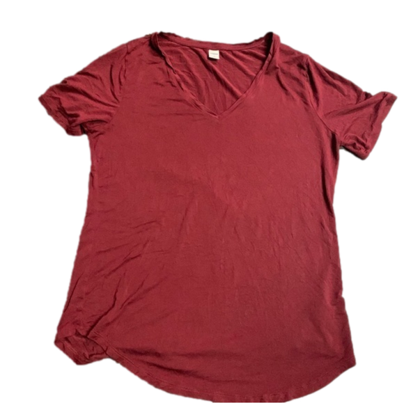 Old Navy Burgundy Luxe T-Shirt - Picture 1 of 2
